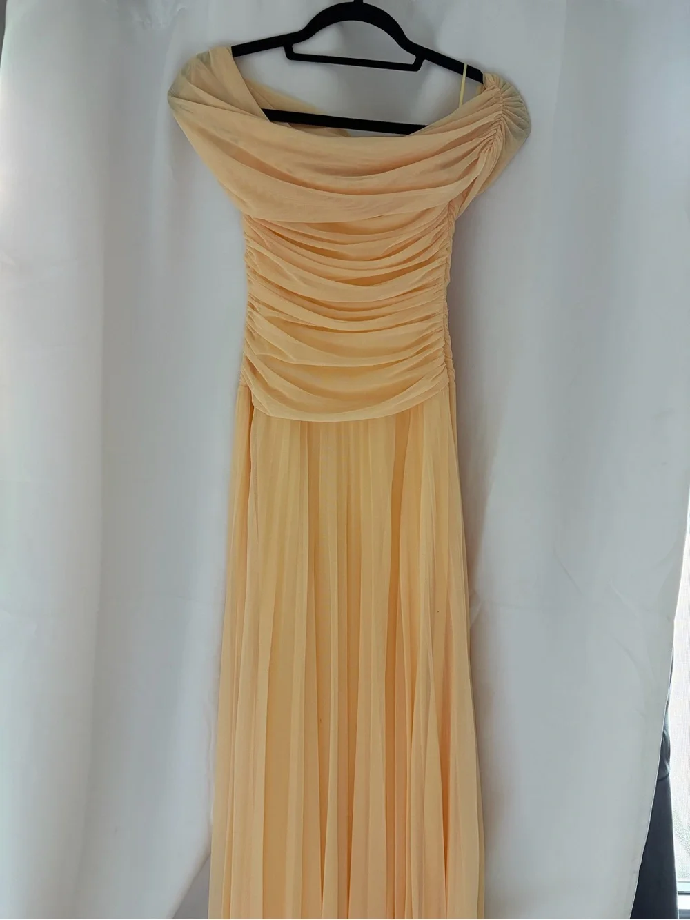 Abercrombie & Fitch Soft Yellow Off-Shoulder Maxi Dress